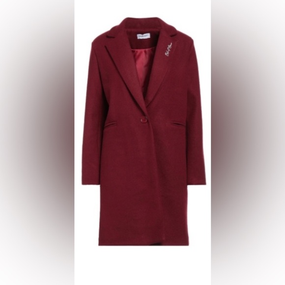 Women's Maroon Coat - Picture 2 of 12